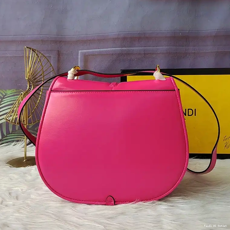 Vintage HOT C'mon Leather Bag Calf Fendi Medium In Rose 0611